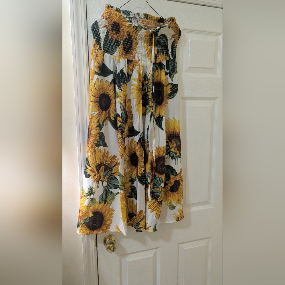 Floral Sunflower Print Skirt
